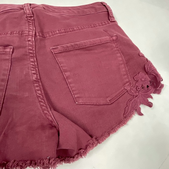 Mossimo High Rise Rose Crocheted Denim Shorts 4/27 - Picture 8 of 10